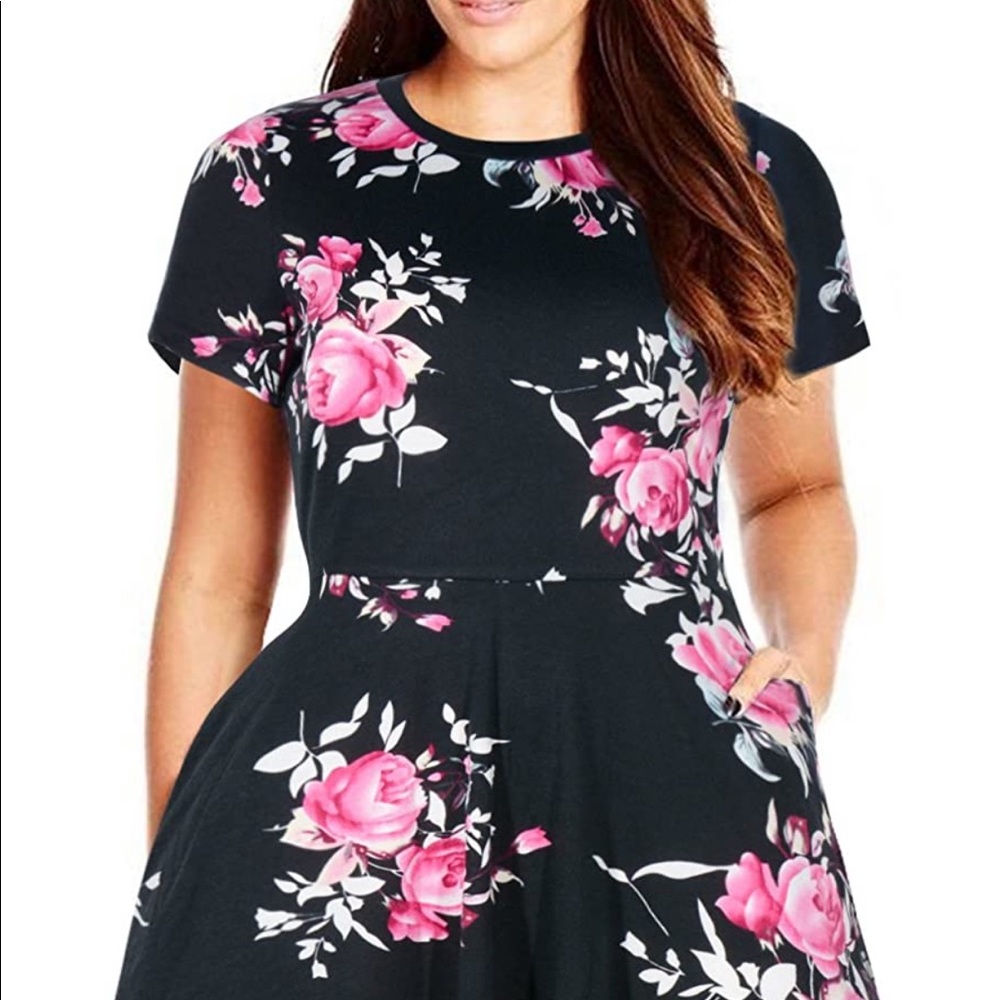 Floral black dress with pockets